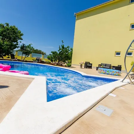 Petra Apartamento Trogir