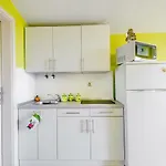 Petra Apartment *