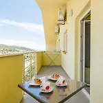 Petra טרוגיר